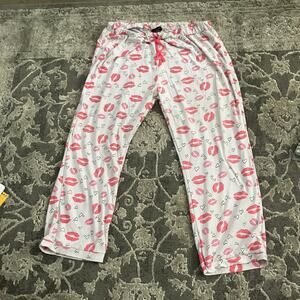 Delia’s Lips Hearts Pajama Pants Womens L Valentine Lounge Sleepwear Cute